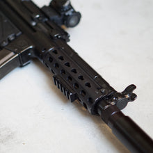 Indlæs billede til gallerivisning Heckler &amp; Koch HKey Handguard MP5 (pre-owned)
