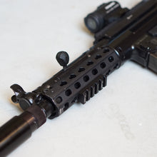 Indlæs billede til gallerivisning Heckler &amp; Koch HKey Handguard MP5 (pre-owned)
