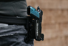 Lade das Bild in den Galerie-Viewer, Ghost Hydra Holster
